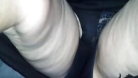 Con búp bê tai phim  ...